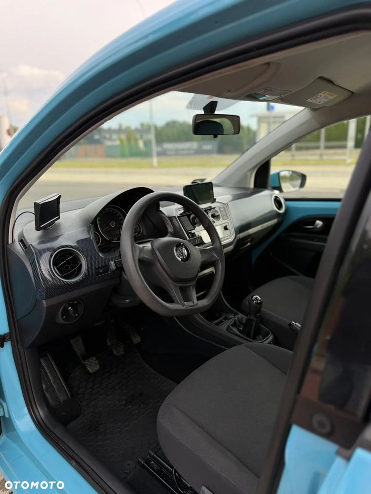 Volkswagen up! - 10