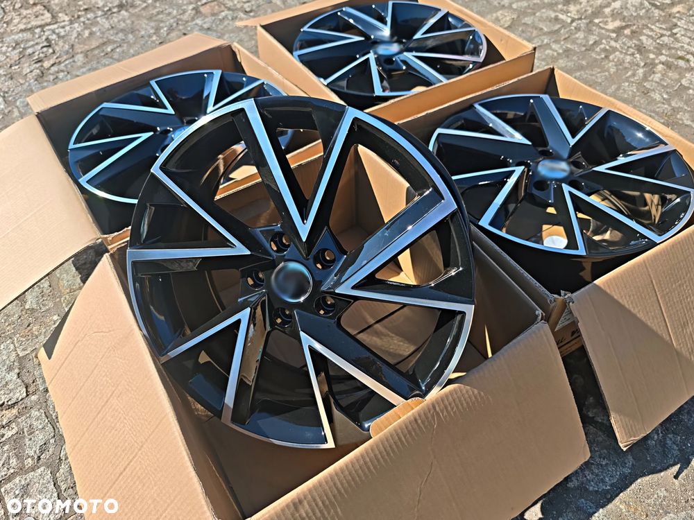 Felgi 5X114,3 7,5J 18 ET45 Hyundai I30 I40 KIA Stinger CEED PROCEED Mazda 3 6 CX30 - 8