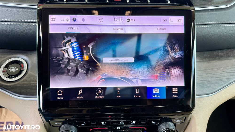 Jeep Grand Cherokee - 36