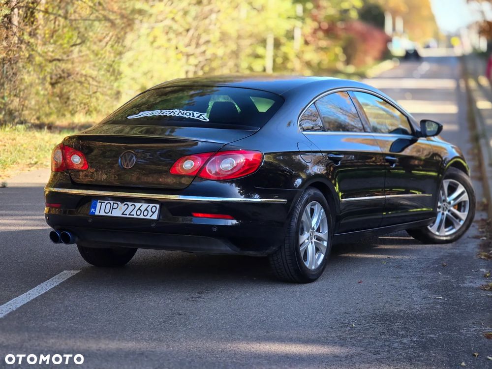 Volkswagen Passat CC 2.0 TDI DSG Individual - 4