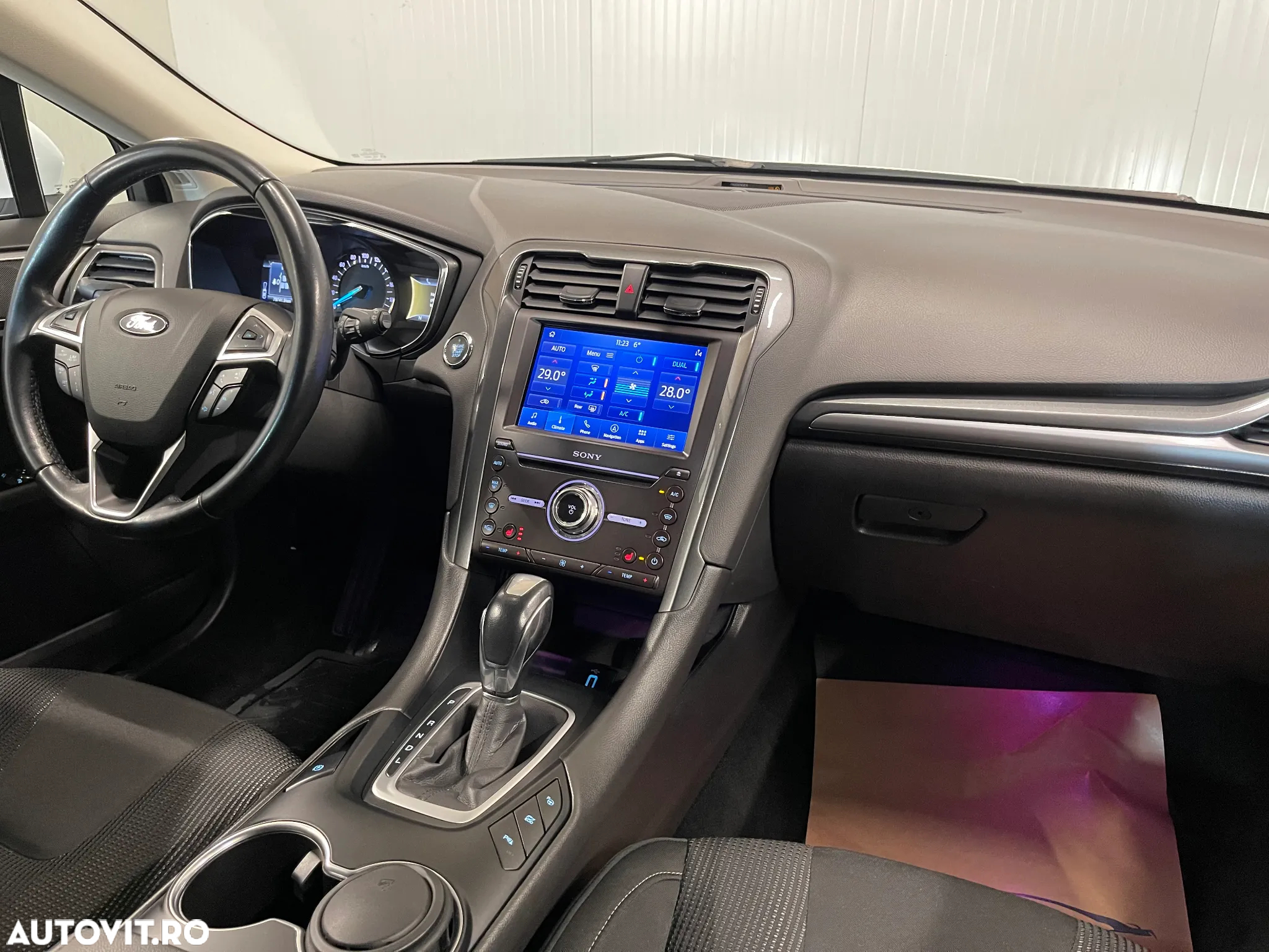 Ford Mondeo 2.0 HEV Titanium - 8