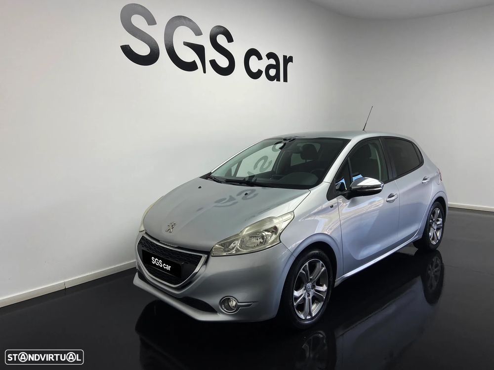 Peugeot 208 1.2 PureTech Style - 1
