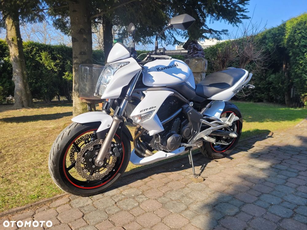 Kawasaki ER - 12