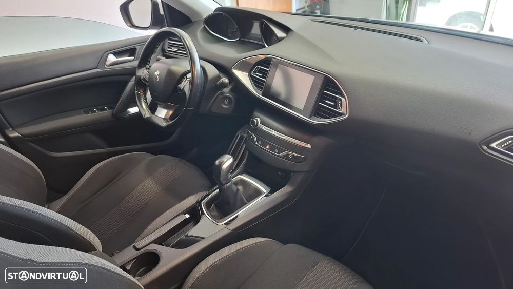 Peugeot 308 SW 1.6 BlueHDi Style - 12