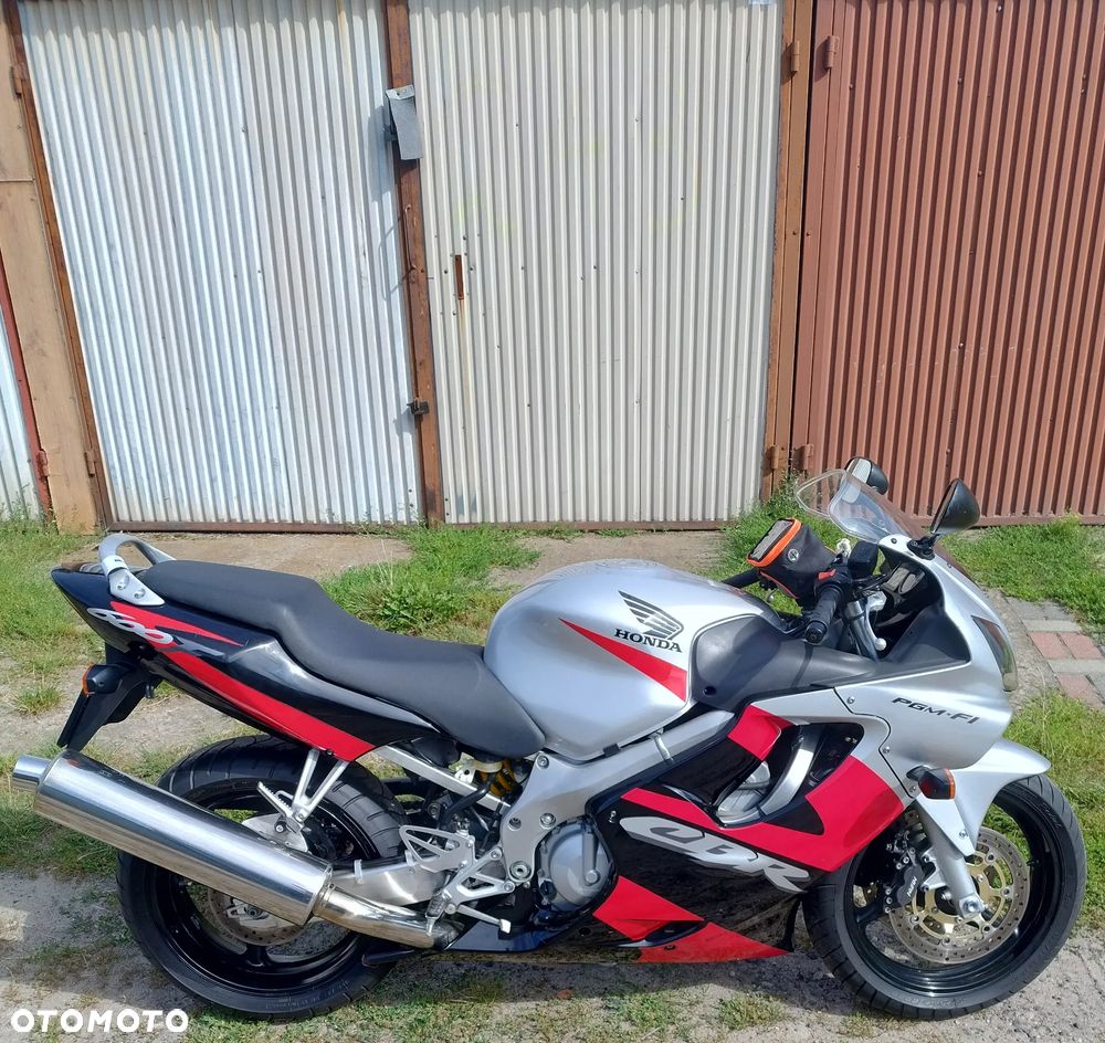 Honda CBR - 8