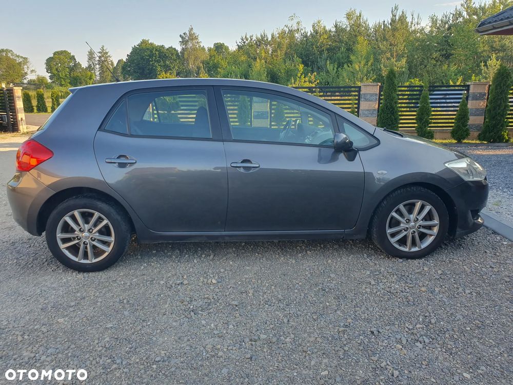 Toyota Auris - 18