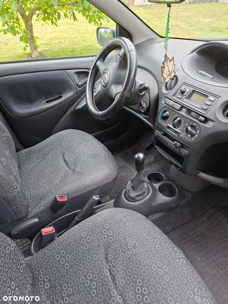 Toyota Yaris 1.4 D-4D - 5