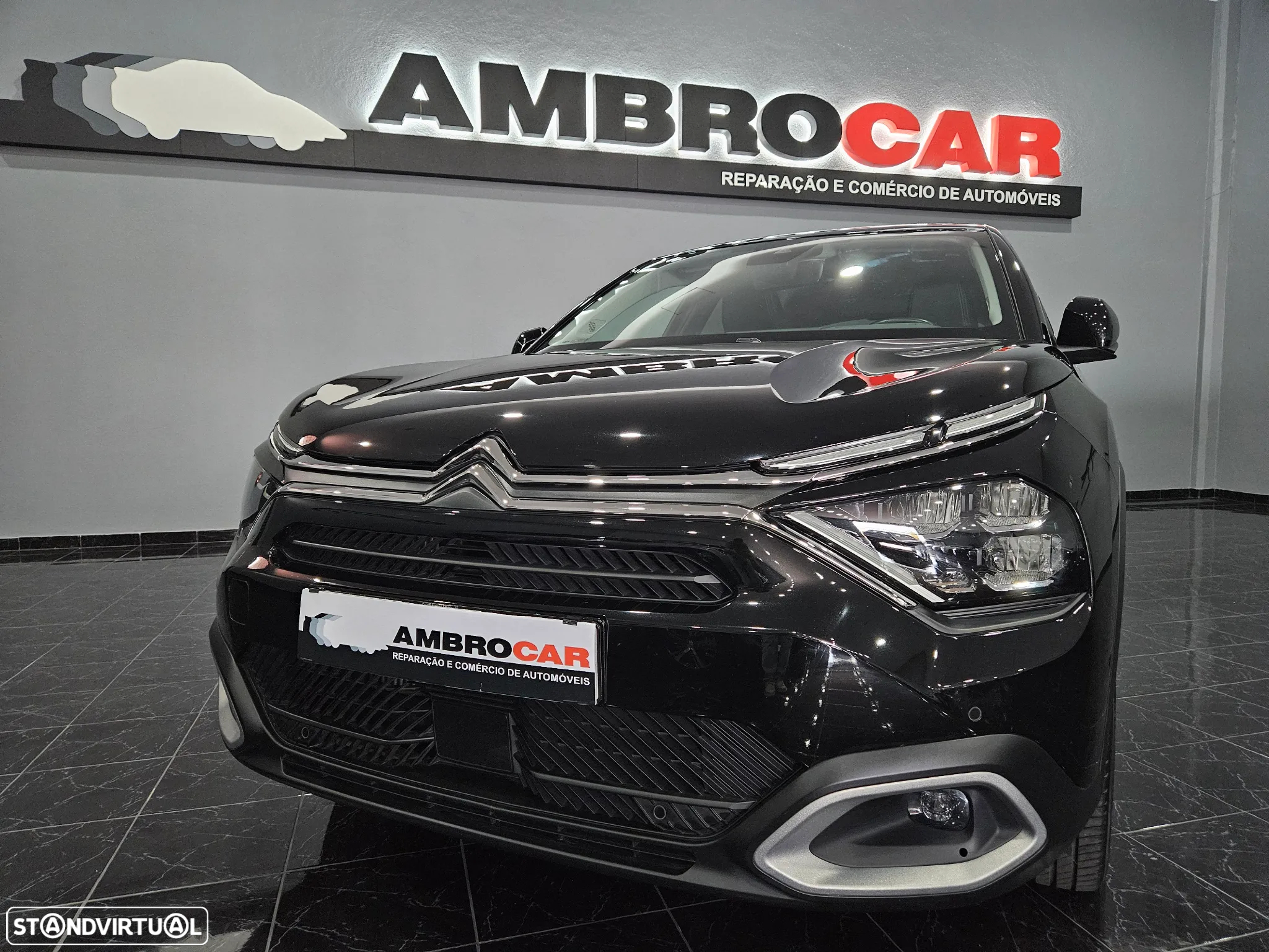 Citroën C4 BlueHDi 130 Stop&Start EAT8 SHINE - 2