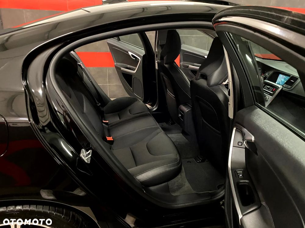 Volvo S60 D3 Drive-E Dynamic Edition (Momentum) - 21