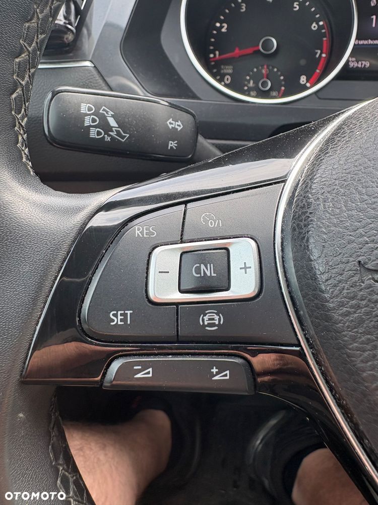 Volkswagen Tiguan - 22