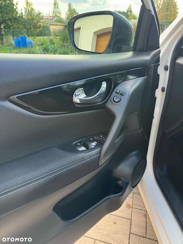 Nissan Qashqai - 23