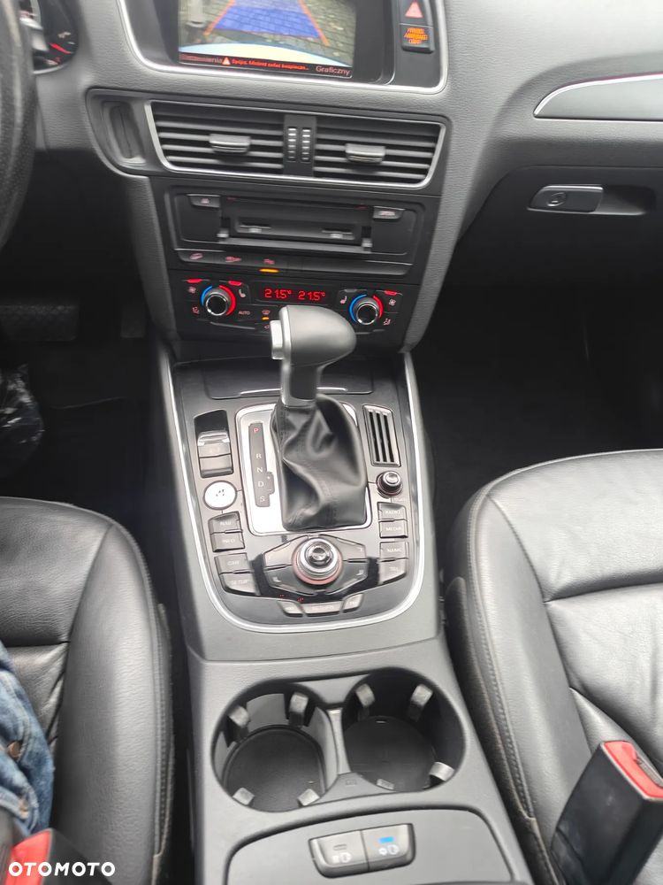 Audi Q5 3.2 FSI Quattro S tronic - 26