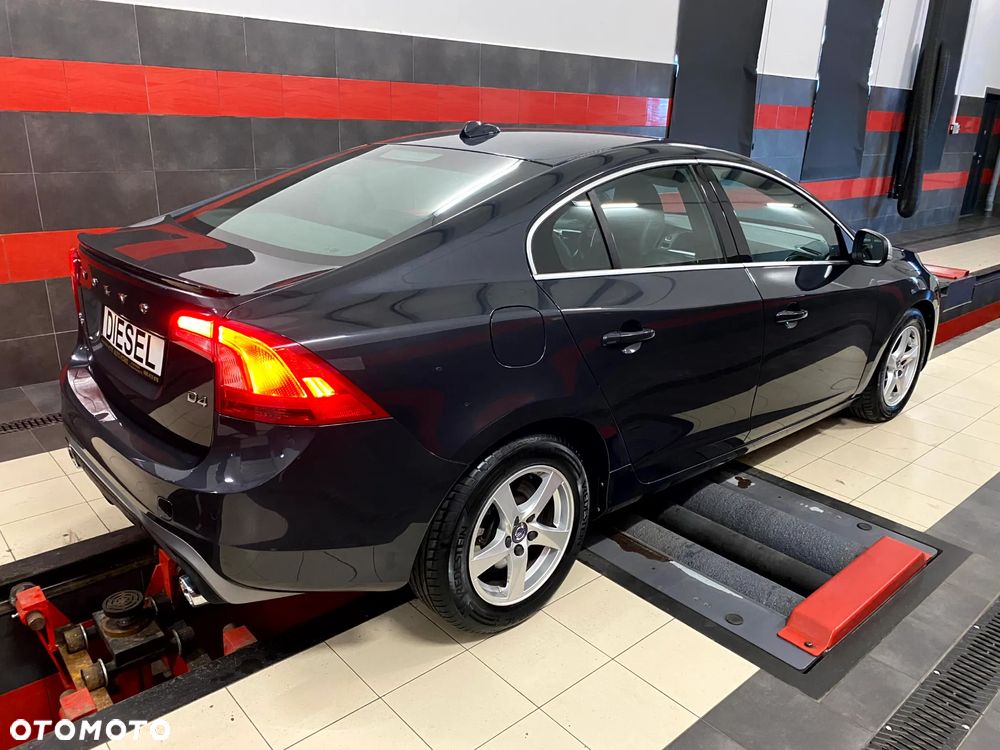 Volvo S60 D4 Drive-E R-Design Summum - 10