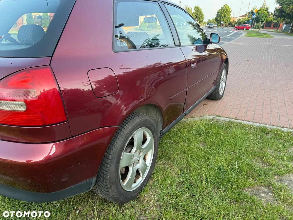 Audi A3 3-drzwiowe 1.8 Ambition - 5