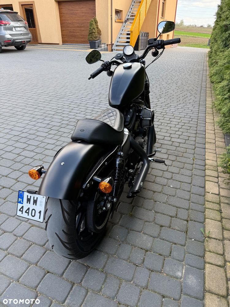 Harley-Davidson Sportster Iron 883 - 3