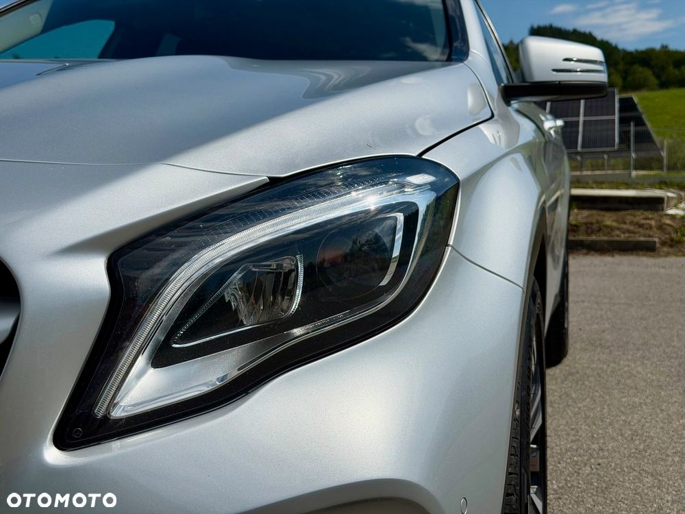 Mercedes-Benz GLA 180 7G-DCT Style - 9