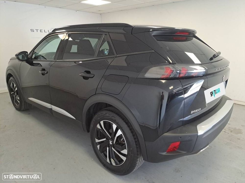 Peugeot 2008 1.2 PureTech Allure EAT8 - 5