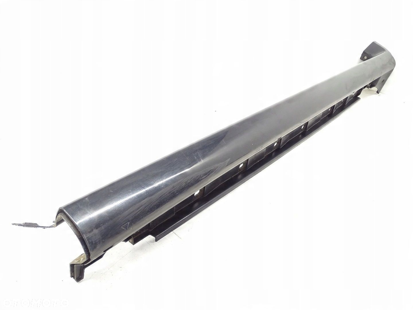 LISTWA PROGOWA PRAWA AUDI RS4 B7 KOMBI AVANT 8E0853860D LZ9Y - 2