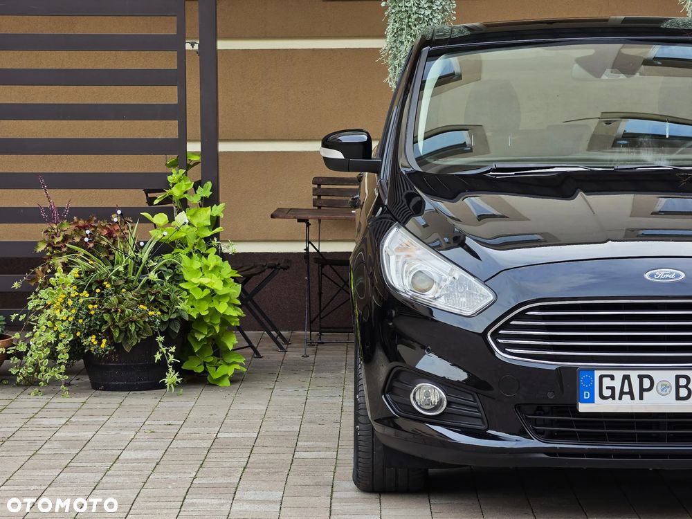 Ford S-Max 2.0 TDCi Titanium - 18
