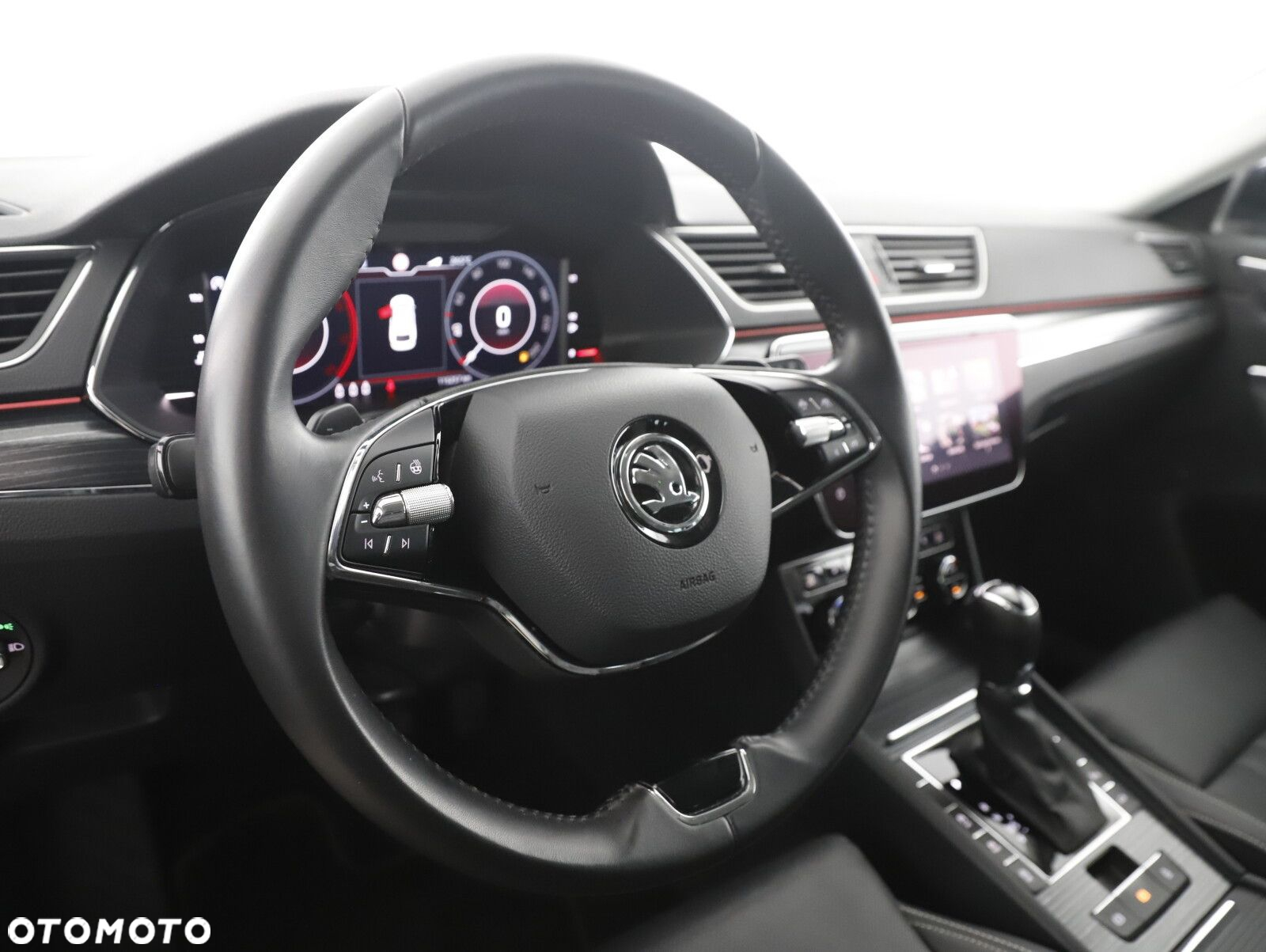 Skoda Superb 2.0 TDI SCR 4x4 Style DSG - 13