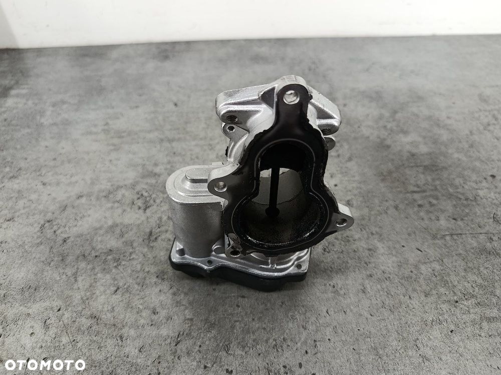 ZAWÓR EGR AUDI A4 B7 710931D 2.0 TDI - 6
