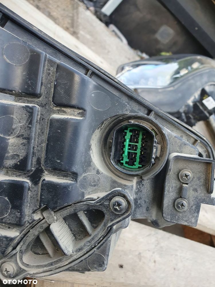 KIA SPORTAGE IV GT ZDERZAK MASKA 2X BŁOTNIK 2X LAMPA CB7 - 7