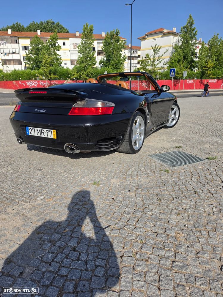 Porsche 911 Série F - 22