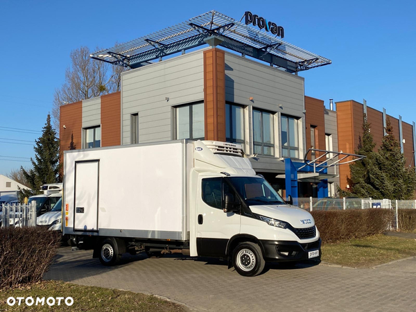 Iveco DAILY 35-160 2,3 HPI KONTENER CHŁODNIA MITSUBISHI WINDA ZEPRO