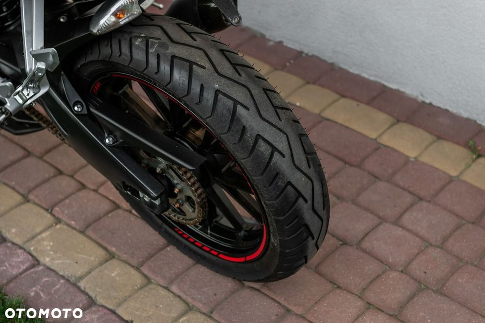 Yamaha MT - 9