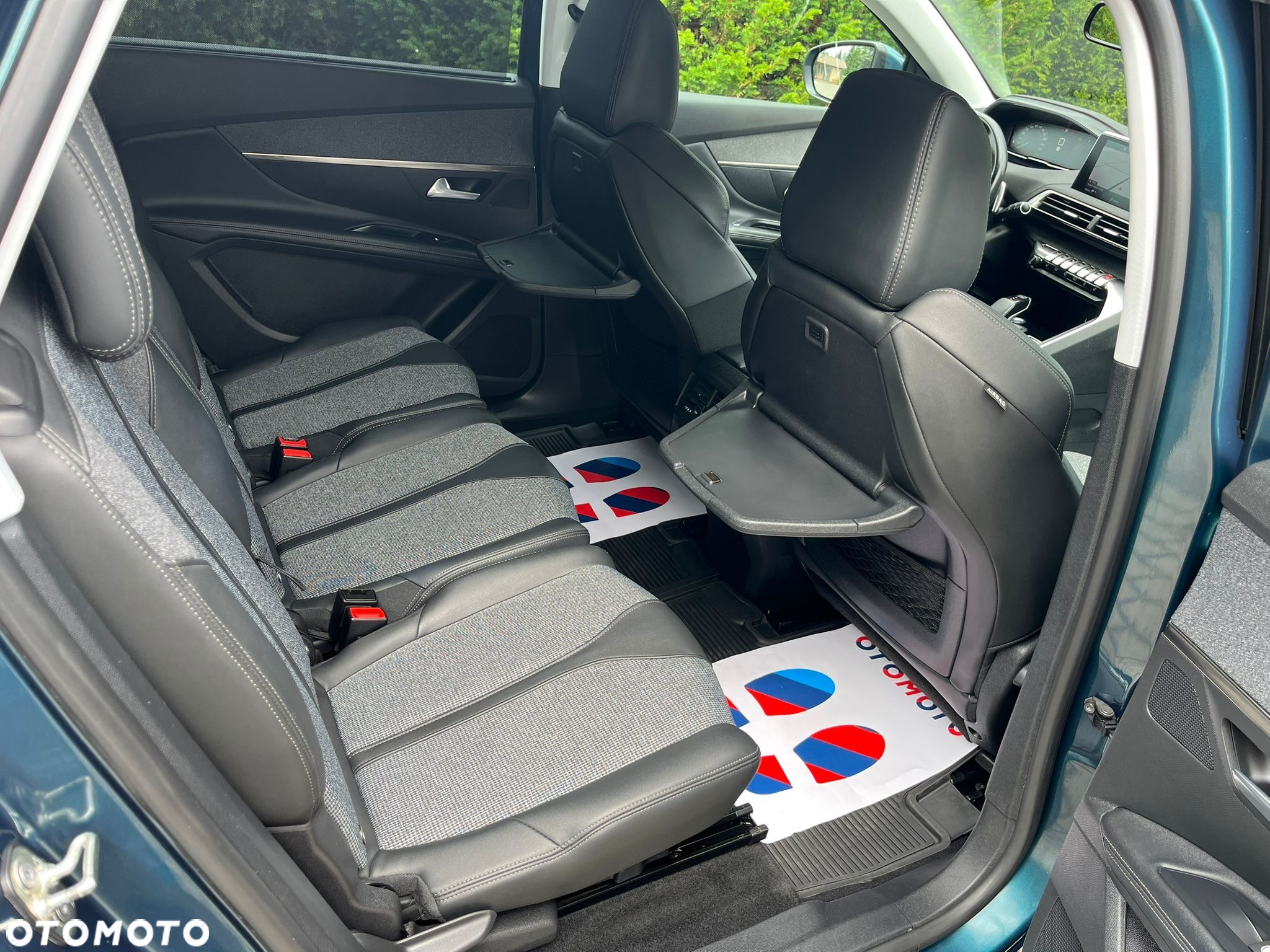 Peugeot 5008 1.5 BlueHDi Allure S&S EAT8 - 39