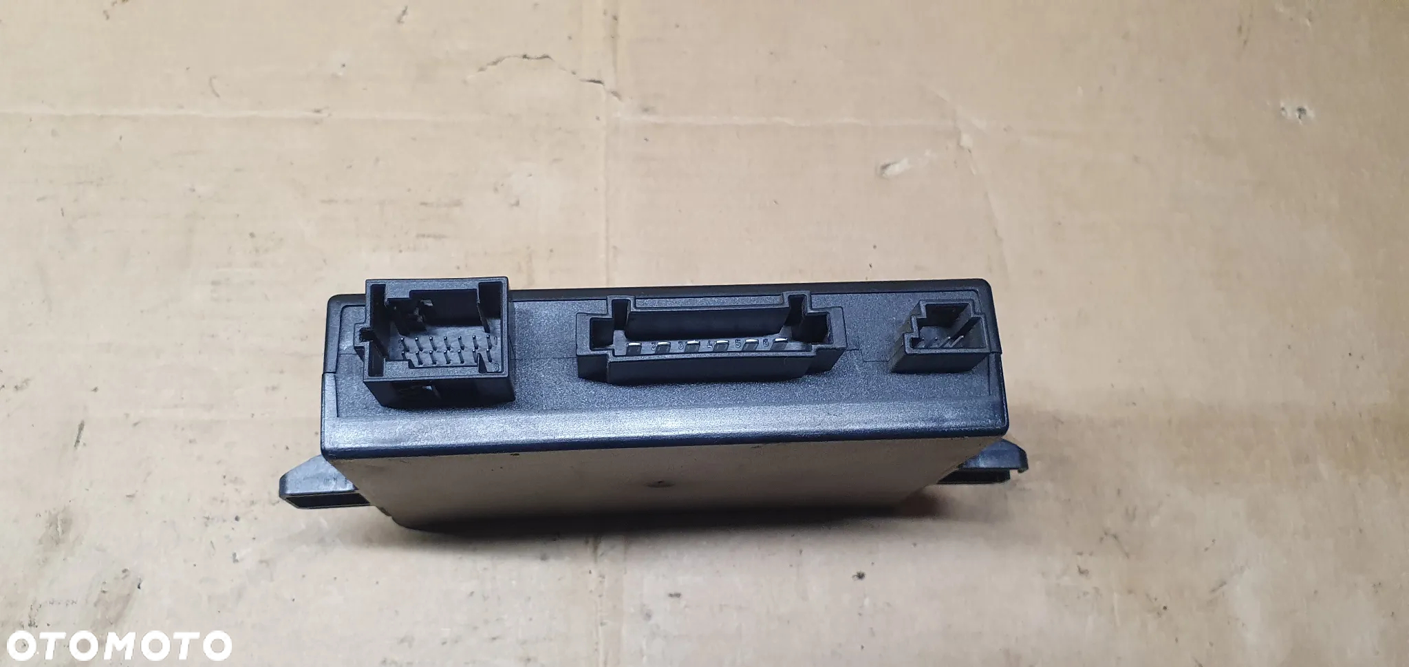 Moduł sterownik haka Audi A4 B6 8E0907383A - 2