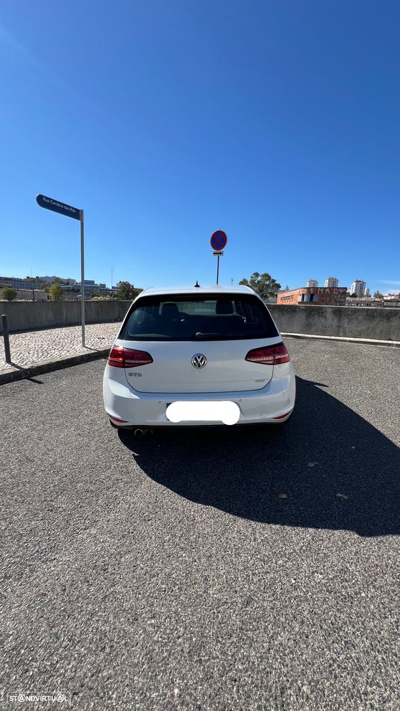 VW Golf 2.0 TDI GTD - 5