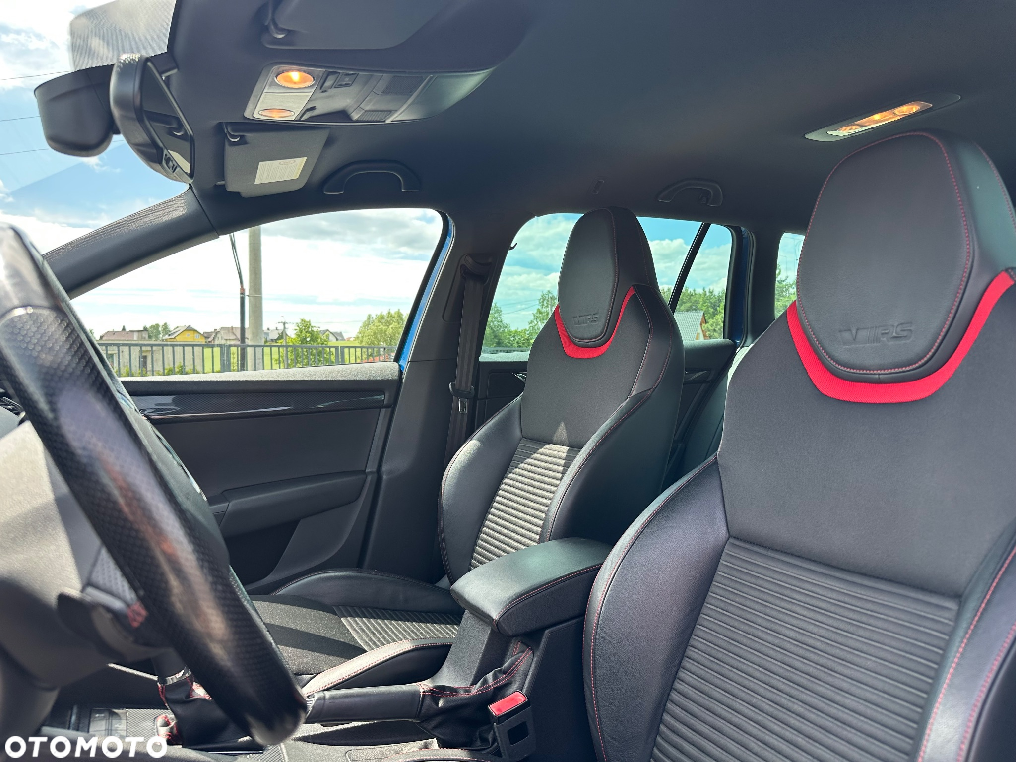 Skoda Octavia Combi 2.0 TDI DSG RS - 26