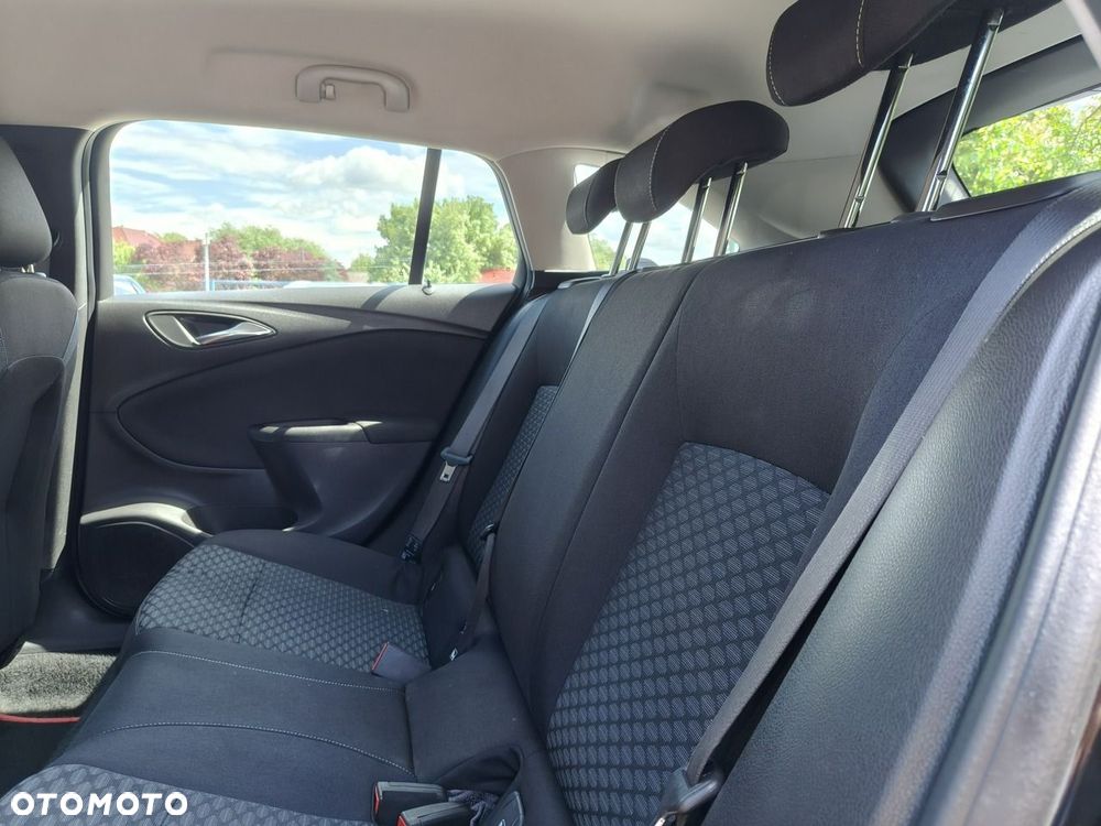 Opel Astra - 26