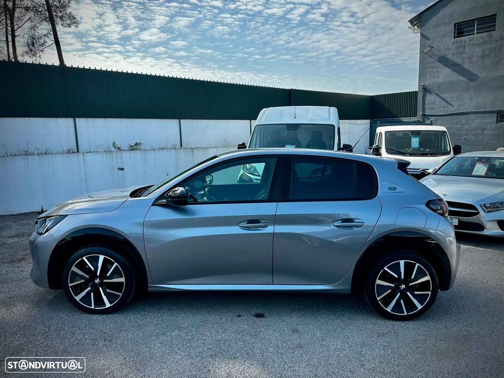 Peugeot e-208 50 kWh GT Line - 4