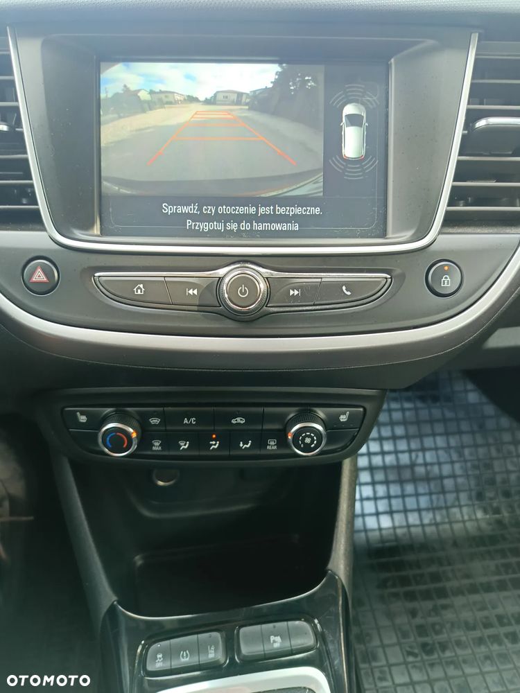 Opel Crossland X - 14