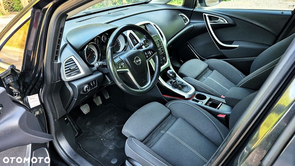 Opel Astra 1.4 T Cosmo EU6 - 28