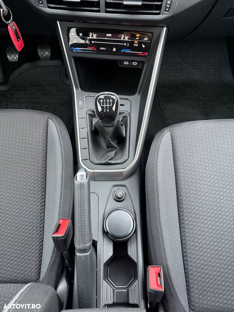 Volkswagen Taigo 1.0 TSI Advanced - 16