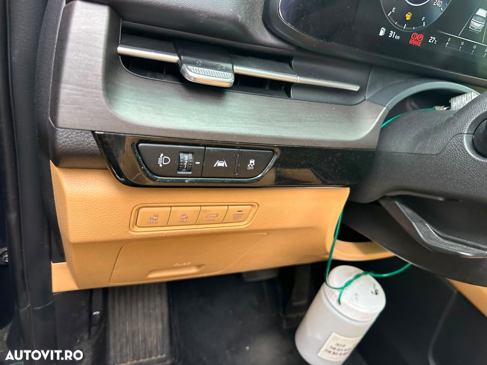 KIA Carnival 2022 — imagine 11