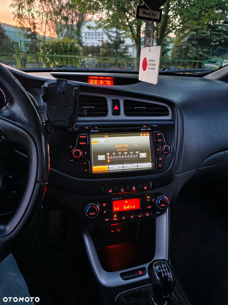 Kia Ceed 1.6 Crdi M Euro2012 - 15