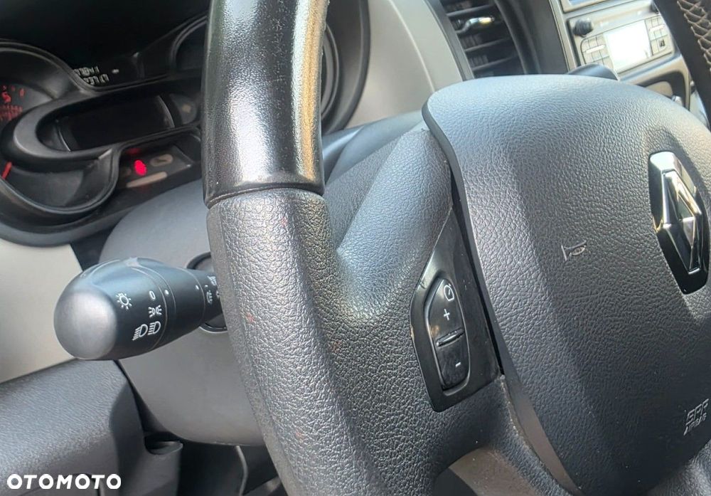 Renault Trafic - 10