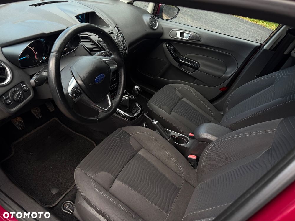 Ford Fiesta 1.0 EcoBoost STart-Stop Titanium - 12