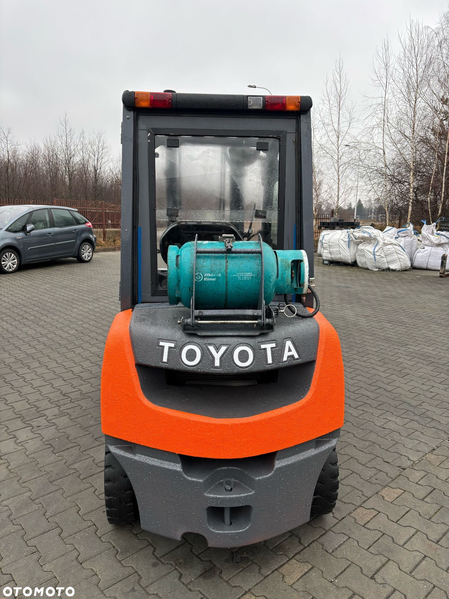 Toyota - 6