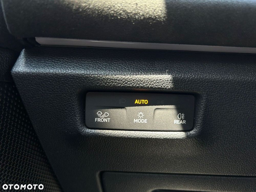 Volkswagen Tiguan - 24