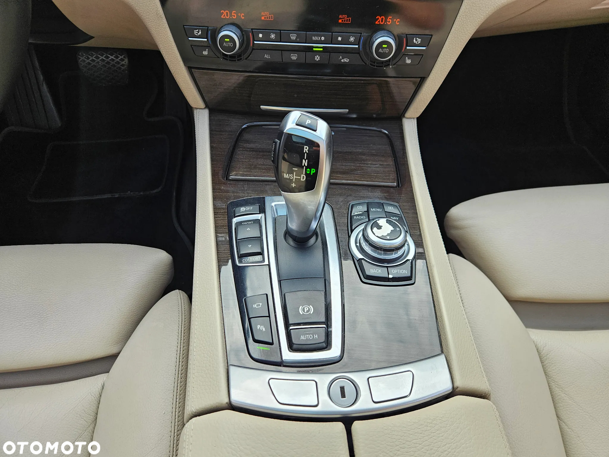 BMW Seria 7 730d - 32
