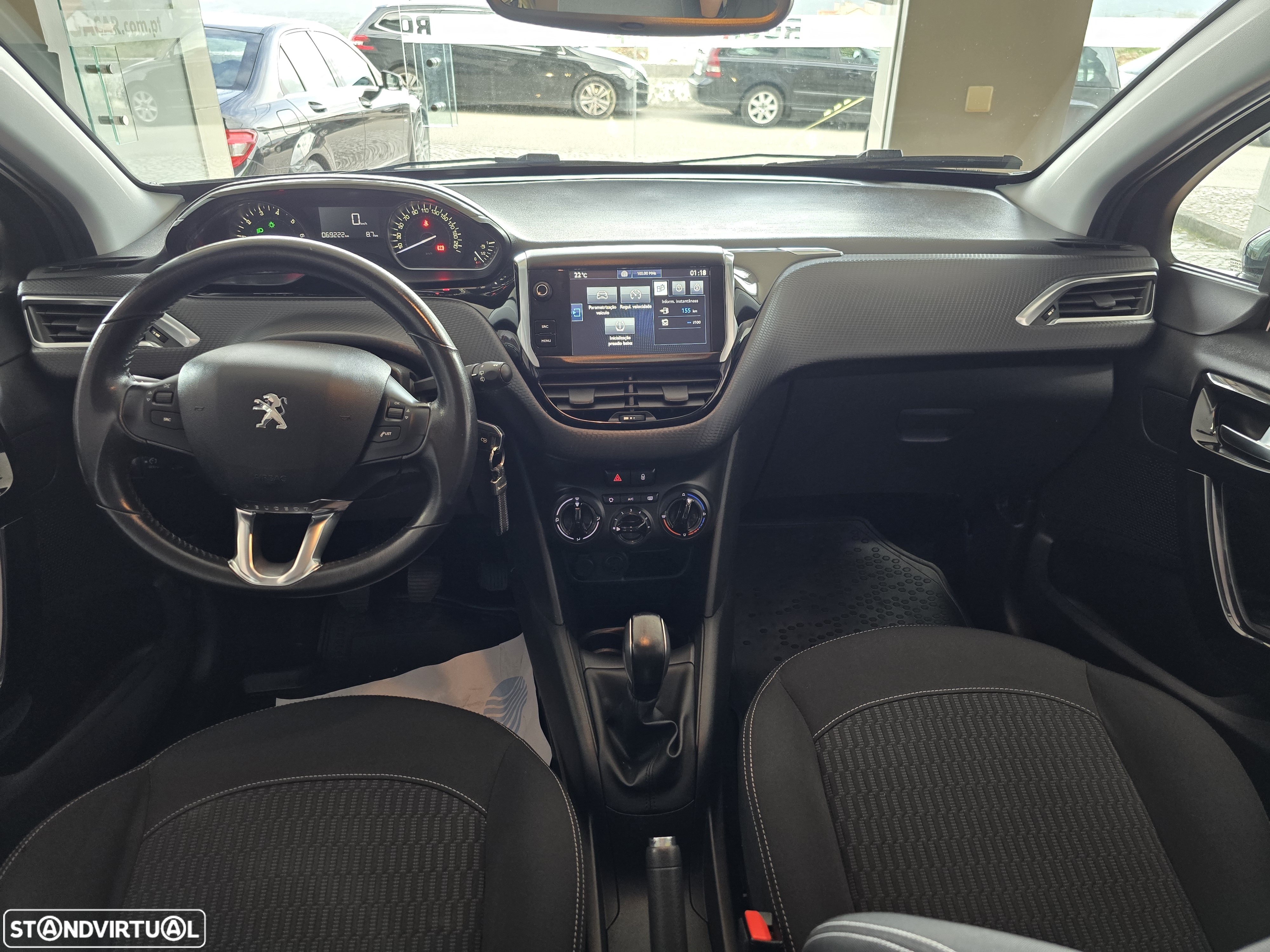 Peugeot 208 1.2 PureTech Style - 9