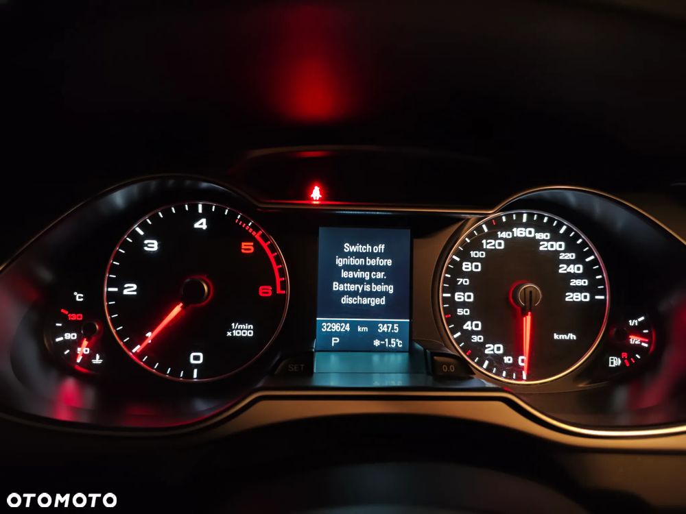 Audi A4 Avant 2.0 TDI Multitronic - 9