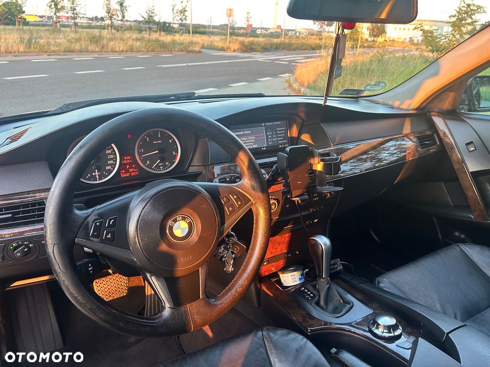 BMW Seria 5 - 10