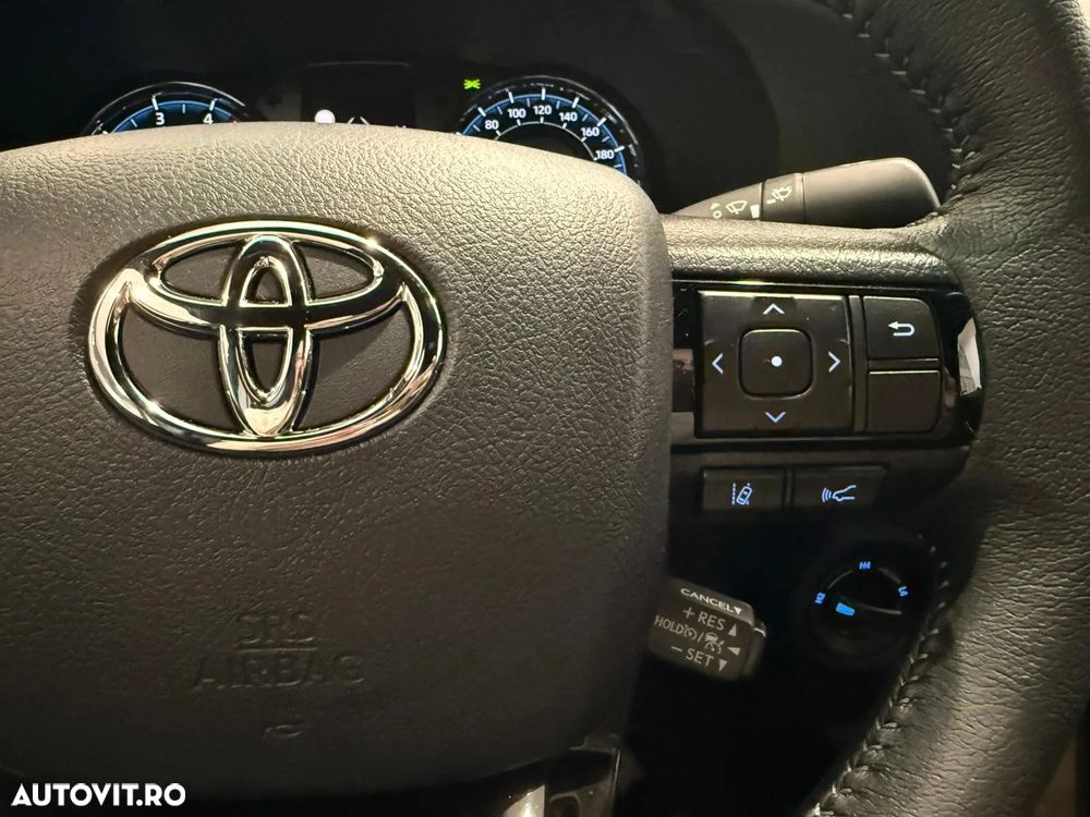 Toyota Hilux 2.8D 204CP 4x4 Double Cab AT Invincible - 19