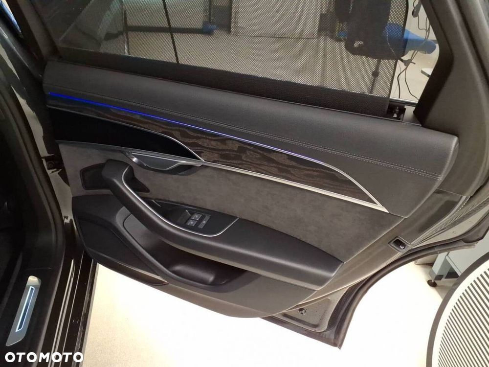 Audi A8 - 18